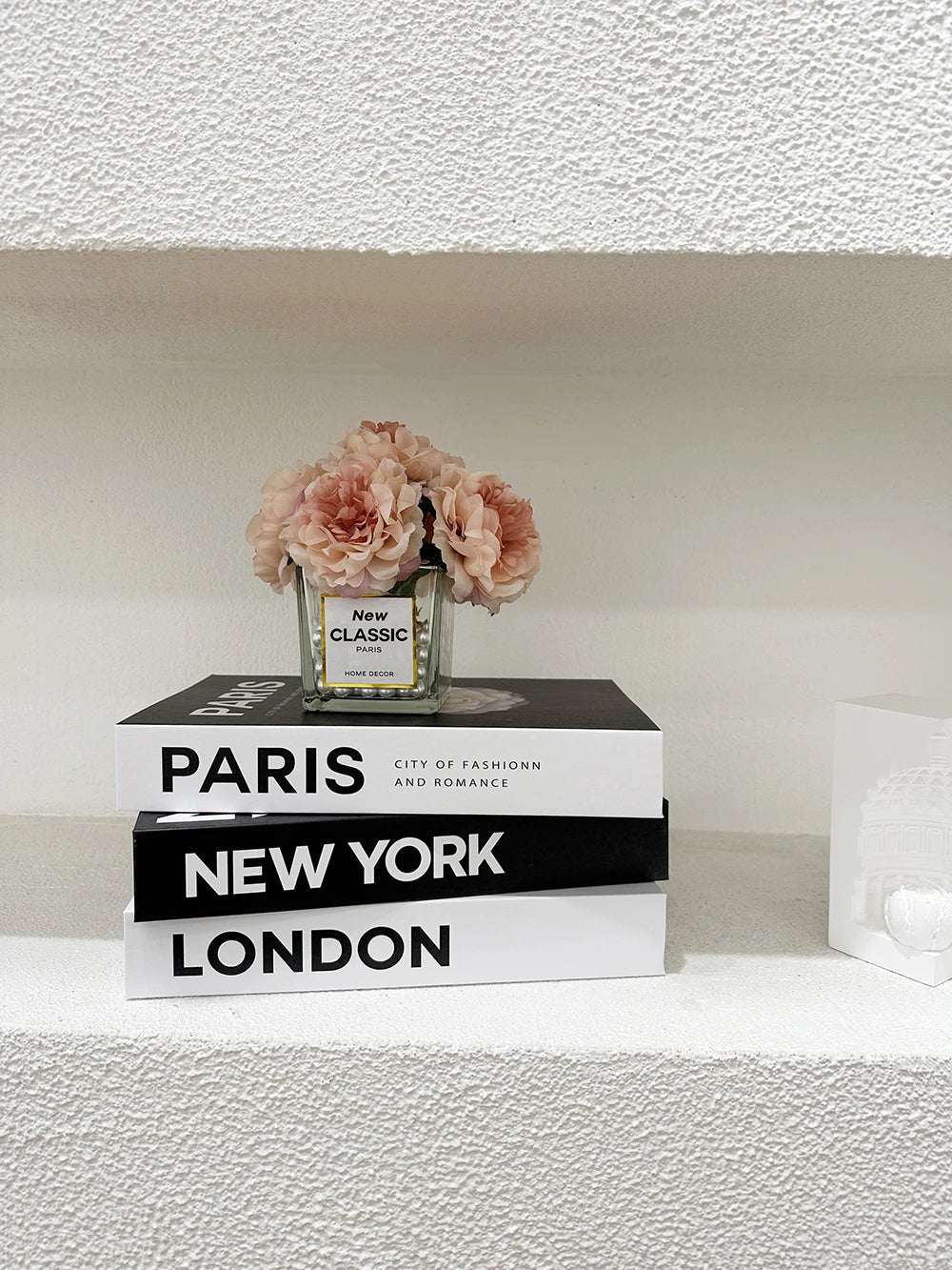 Fashion Citys Fake Books for Decoration Coffee Table Modern Home Decoration Books Simplicity Display Book Paris London New York